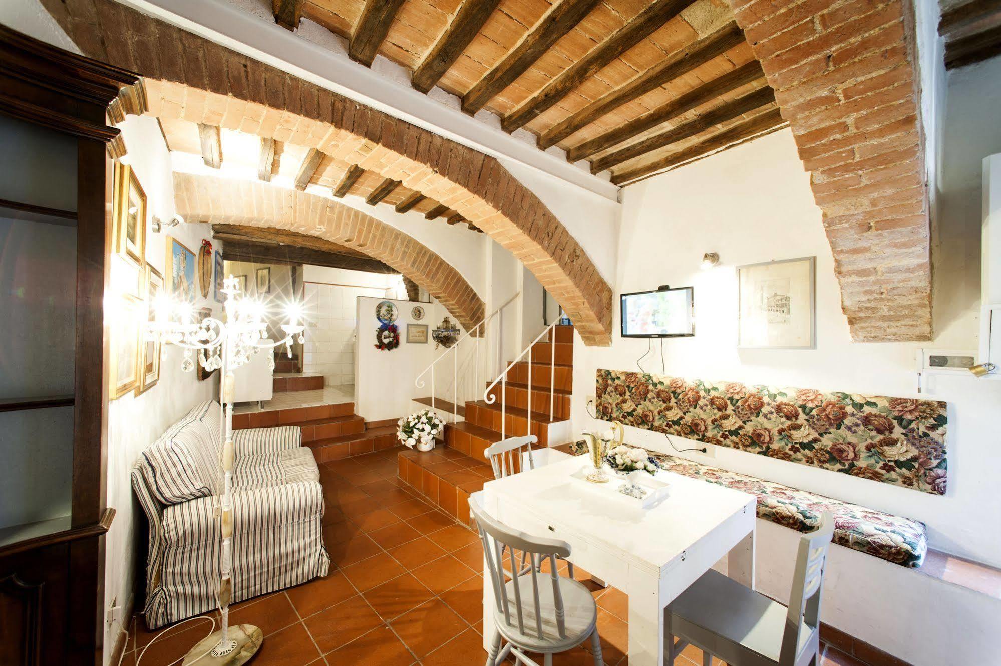 B&B Le Aquile Siena Dış mekan fotoğraf