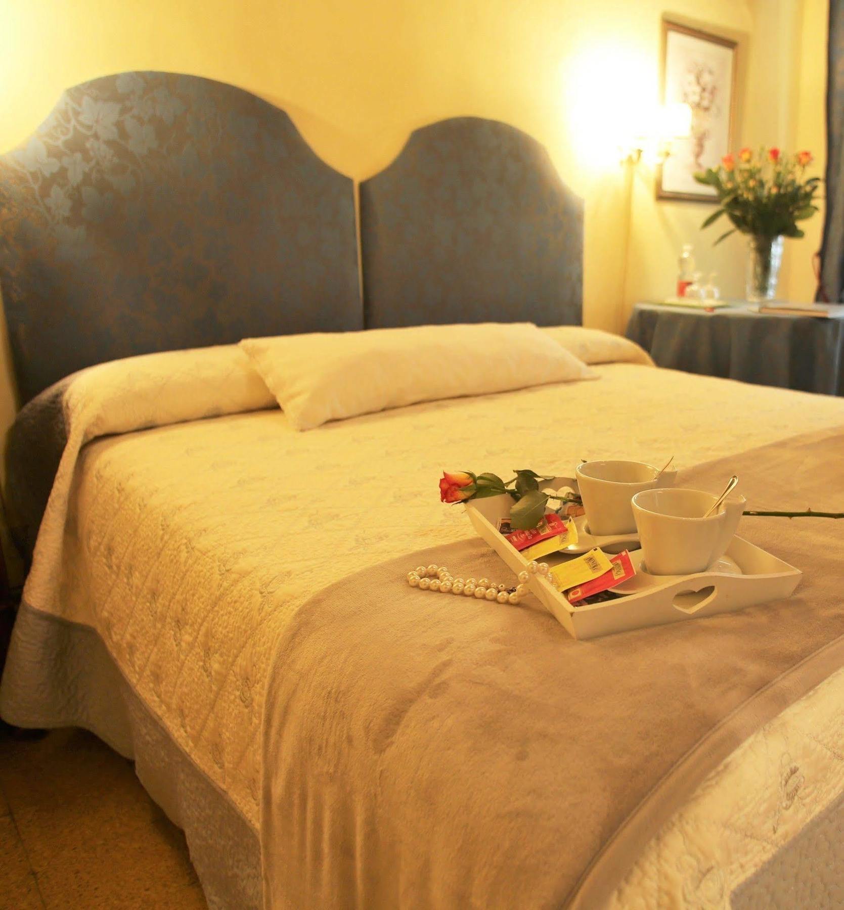 B&B Le Aquile Siena Dış mekan fotoğraf